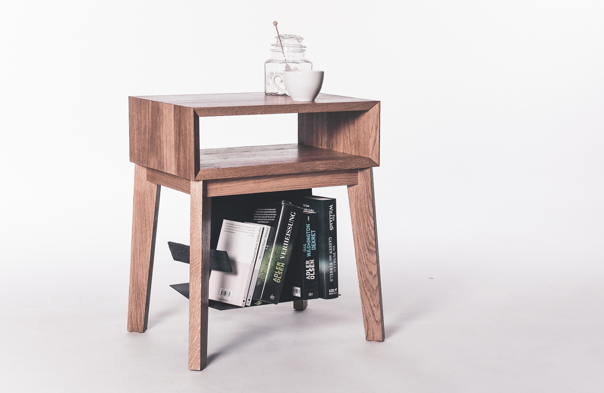 Table，bedside cupboard，poet，