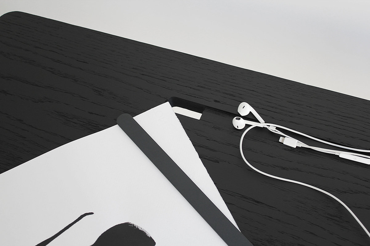 Jos é Berm údez，Japan，black，Table，Furniture home，