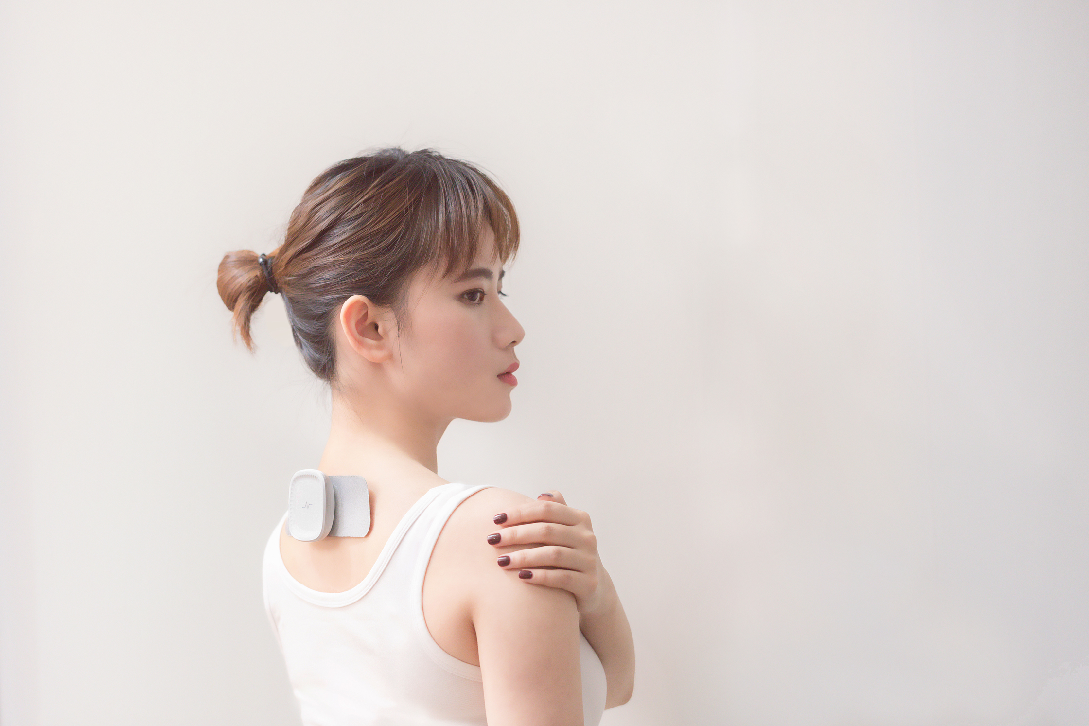 White collar workers，fashion，concise，Bai Fumei，Massage paste，Intelligent massage instrument，