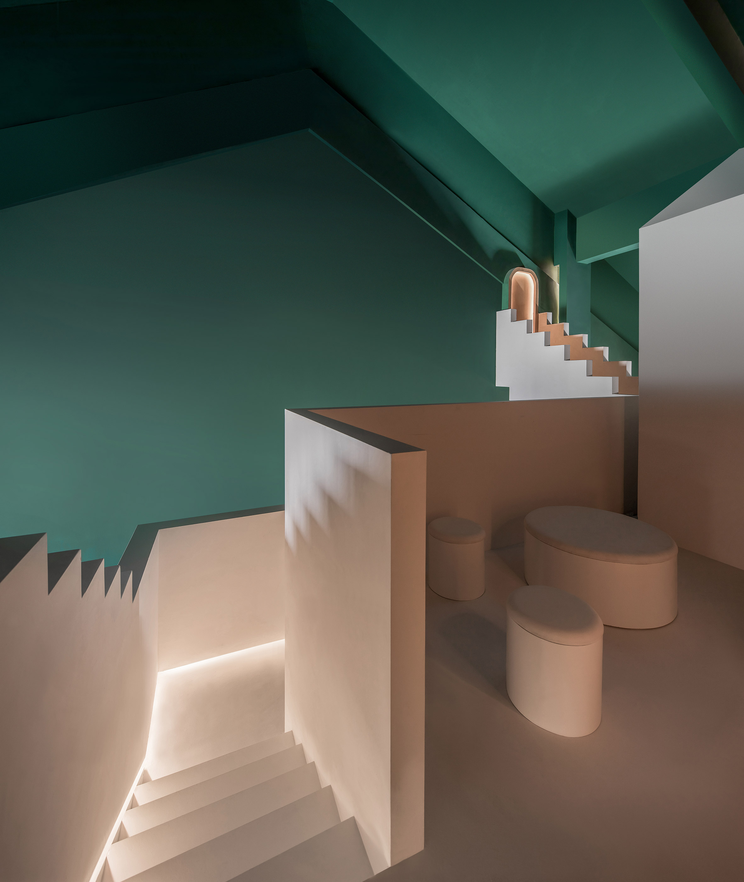 stairs，hotel，Studio 10，Interior，