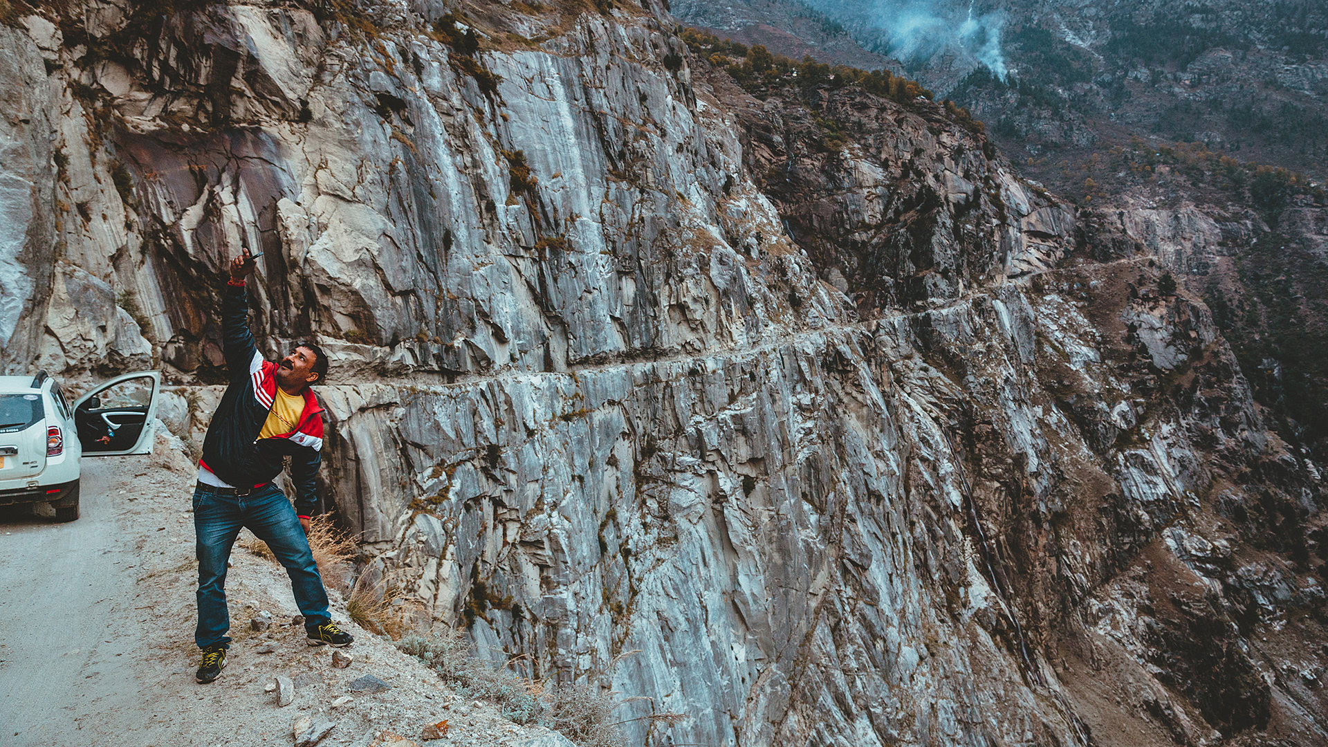 C60 structure，Stiffener，Intramembrane injection molding，Tripartite，outdoors，Mobile phone shell，