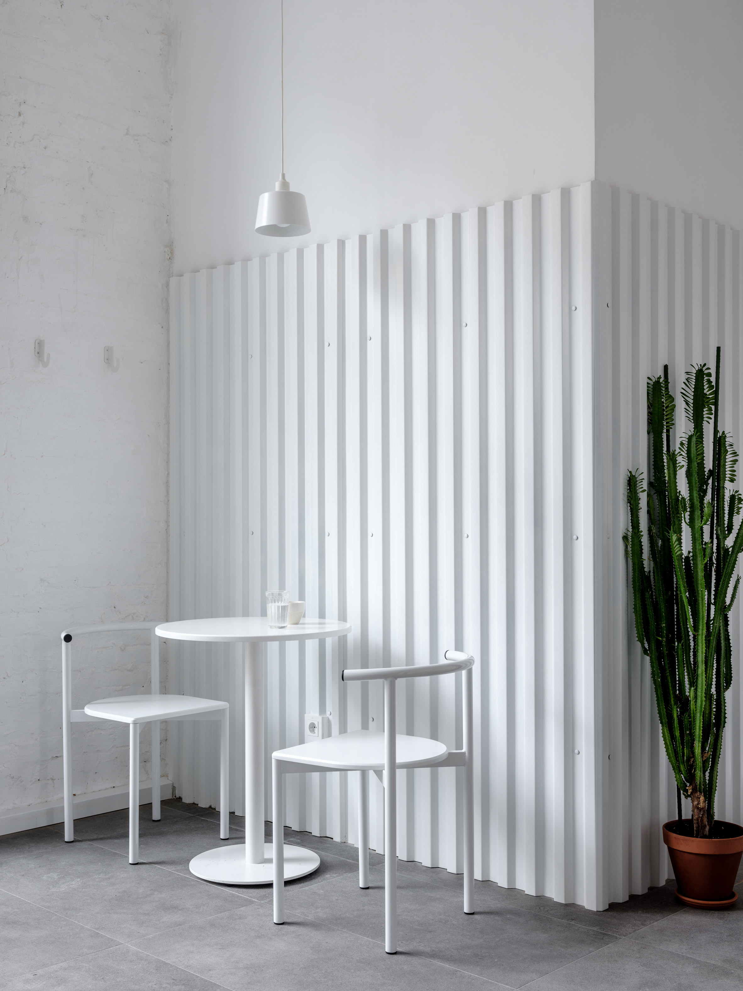 coffee shop，renovation，white，Ascending，