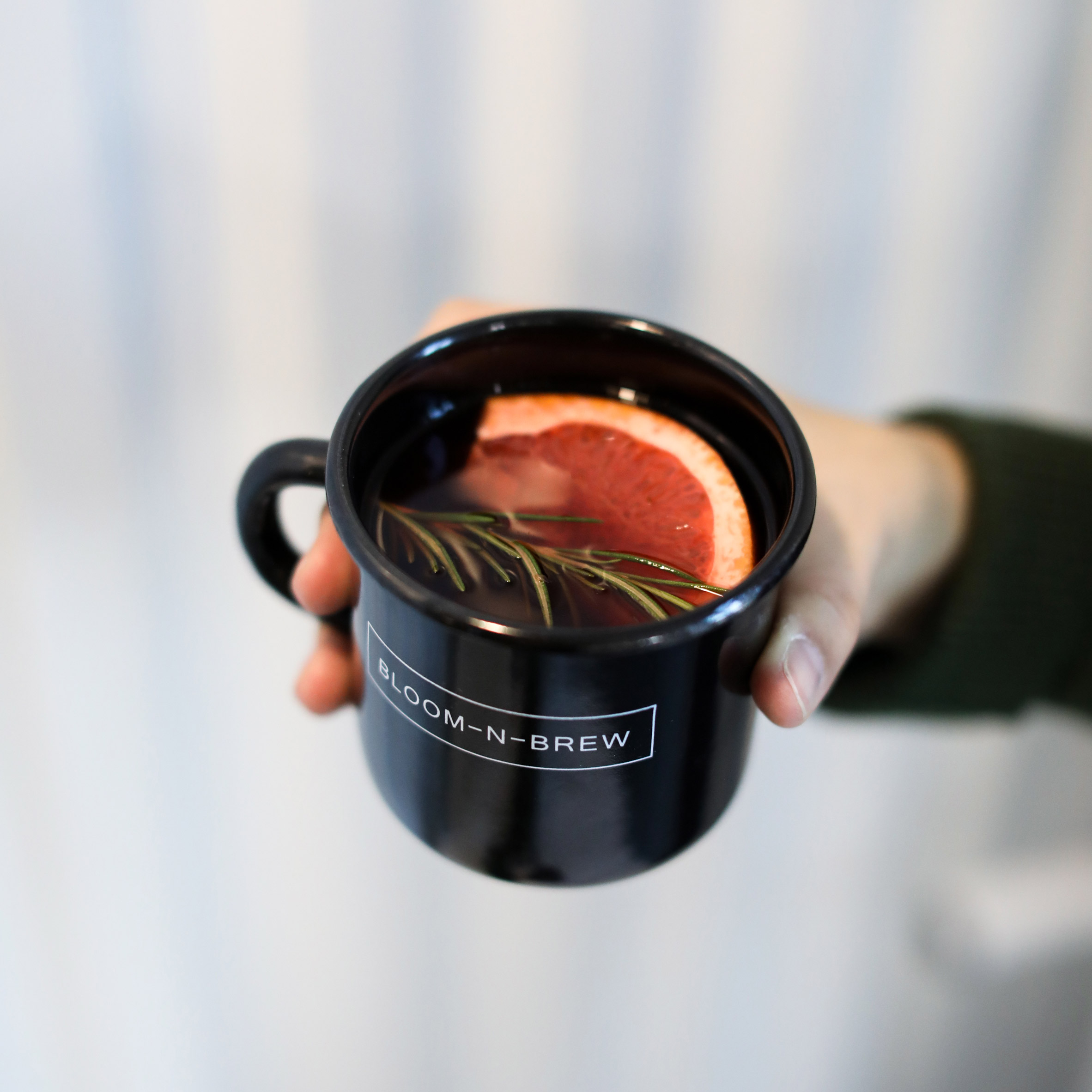 coffee shop，renovation，white，Ascending，