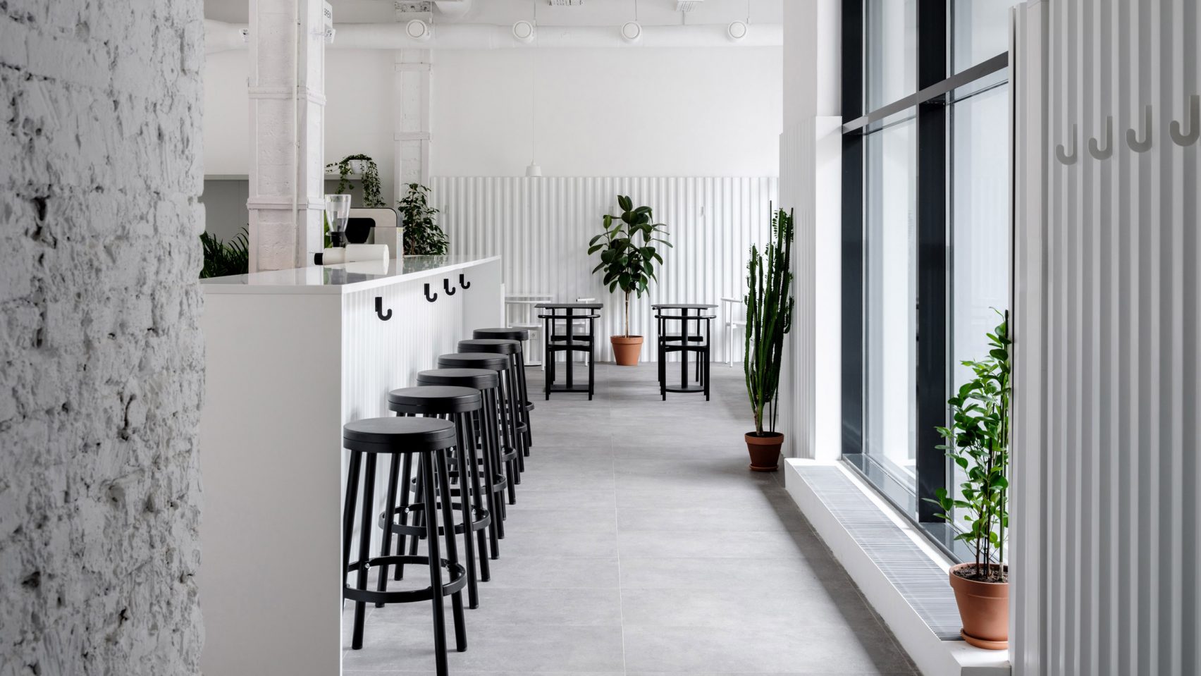 coffee shop，renovation，white，Ascending，