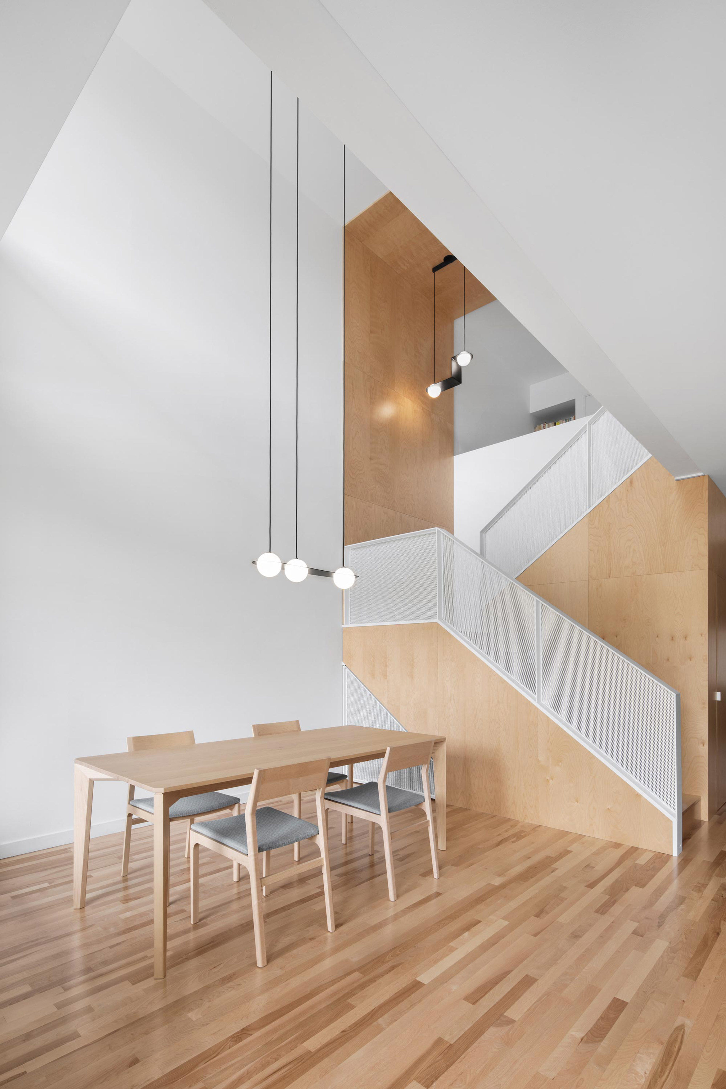 woodiness，White wall，Plywood，