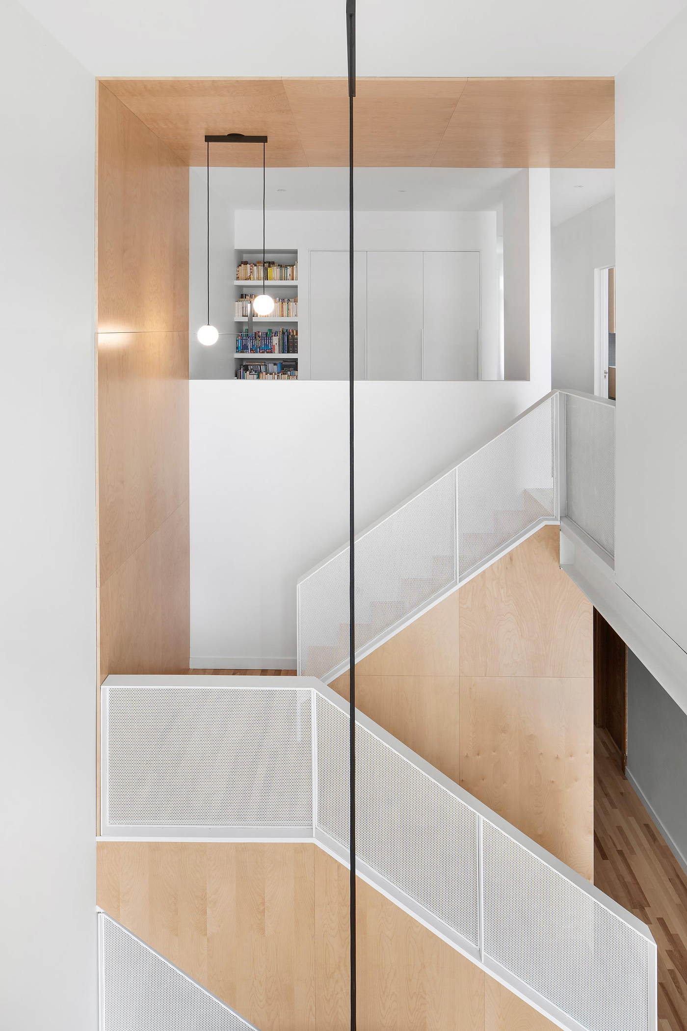 woodiness，White wall，Plywood，