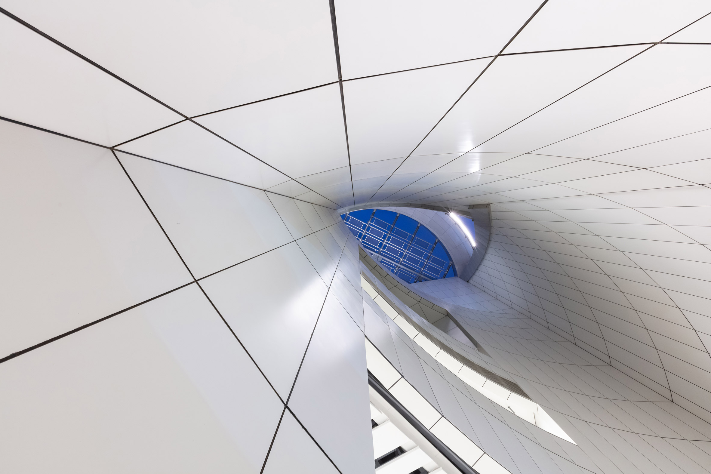 Aluminium，opera house，Revery Architecture，Hong Kong，Opera Center，