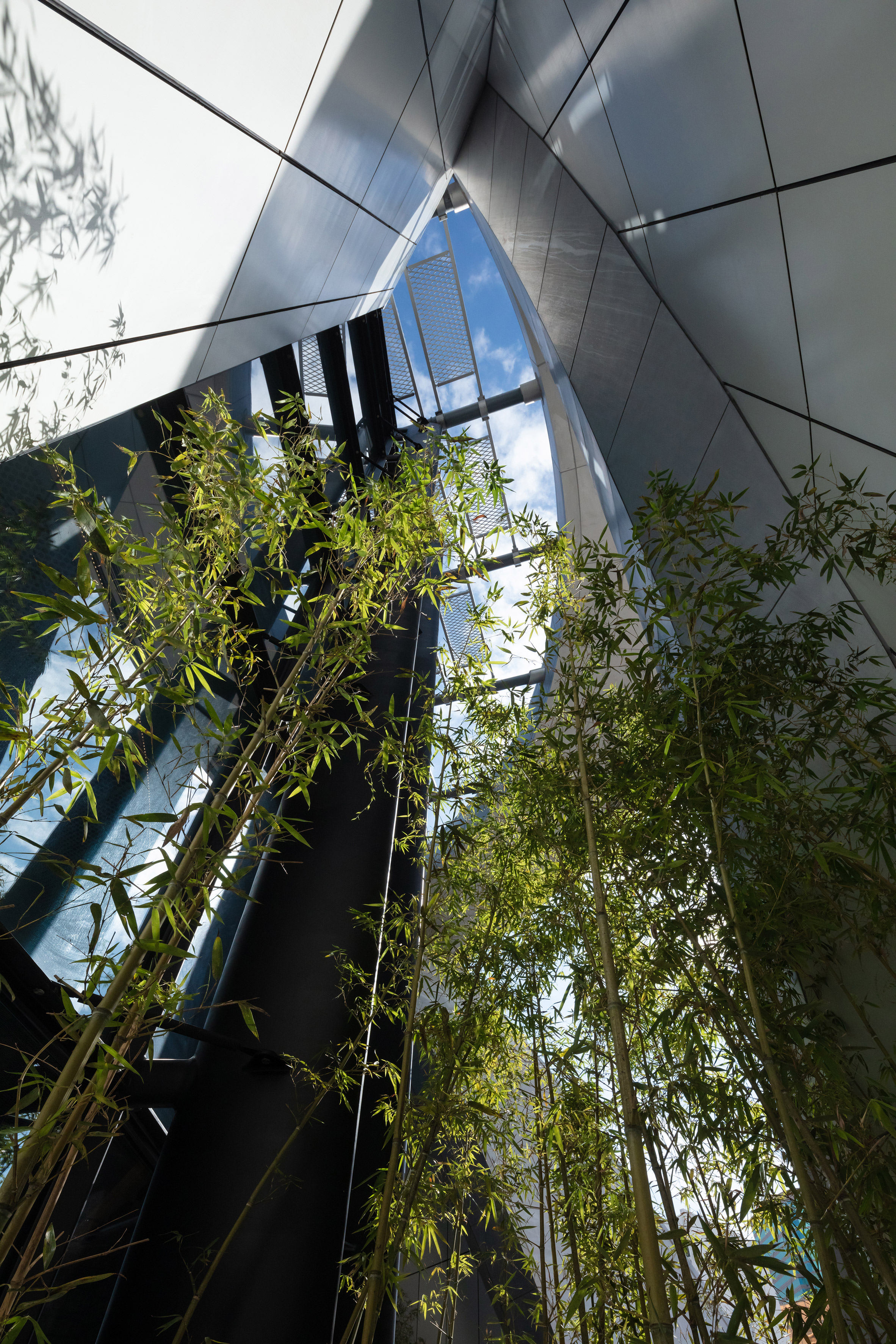 Aluminium，opera house，Revery Architecture，Hong Kong，Opera Center，