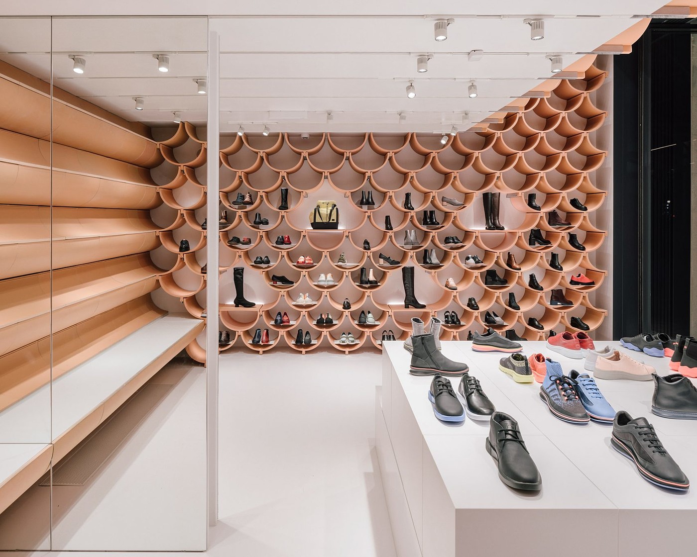 Camper，Shoe shop，Interior design，product design，