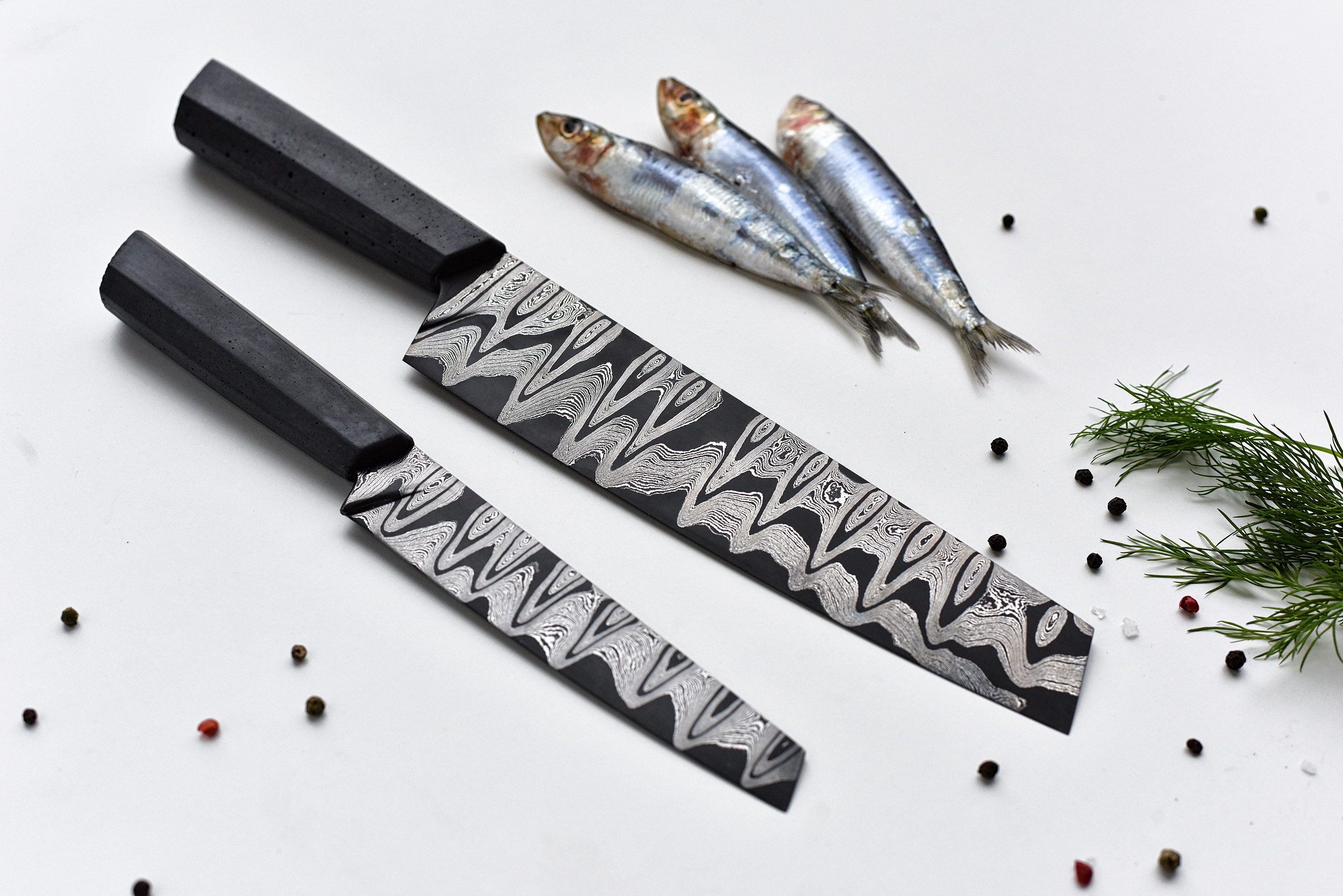 knife，Damascus blade，concrete，