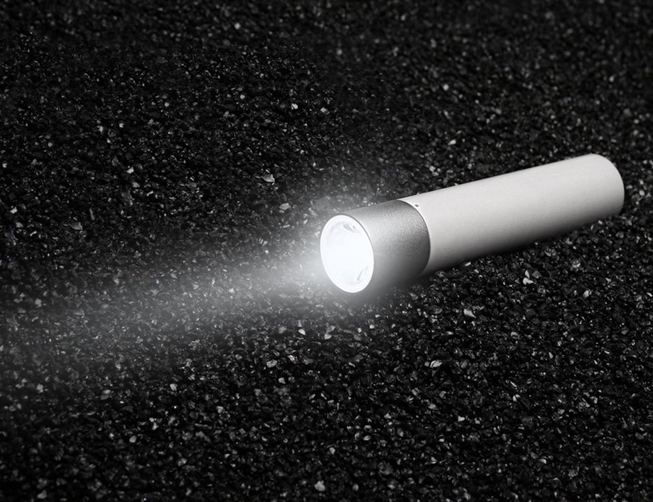 multi-function，portable battery，Flashlight，ZMI，