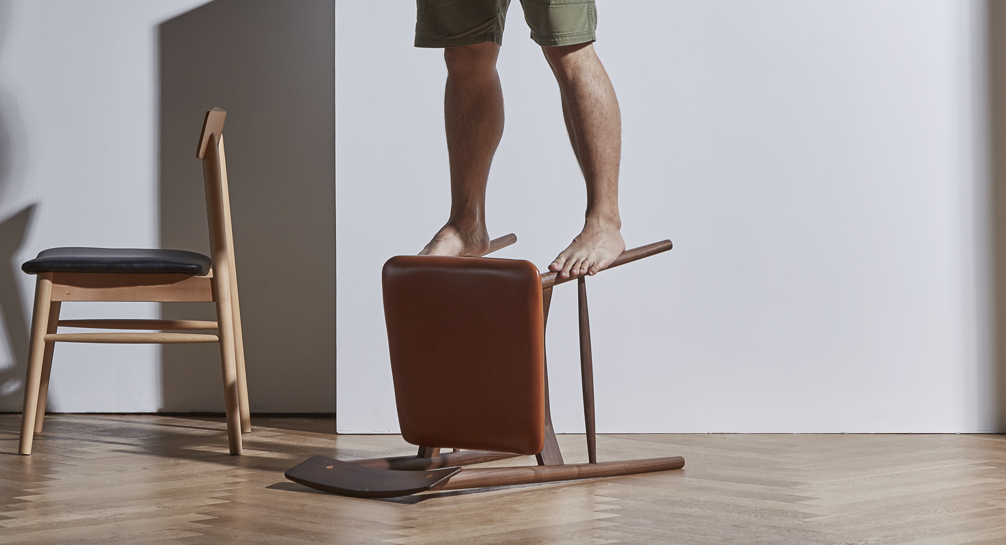 Furniture designer Ren Mengying，