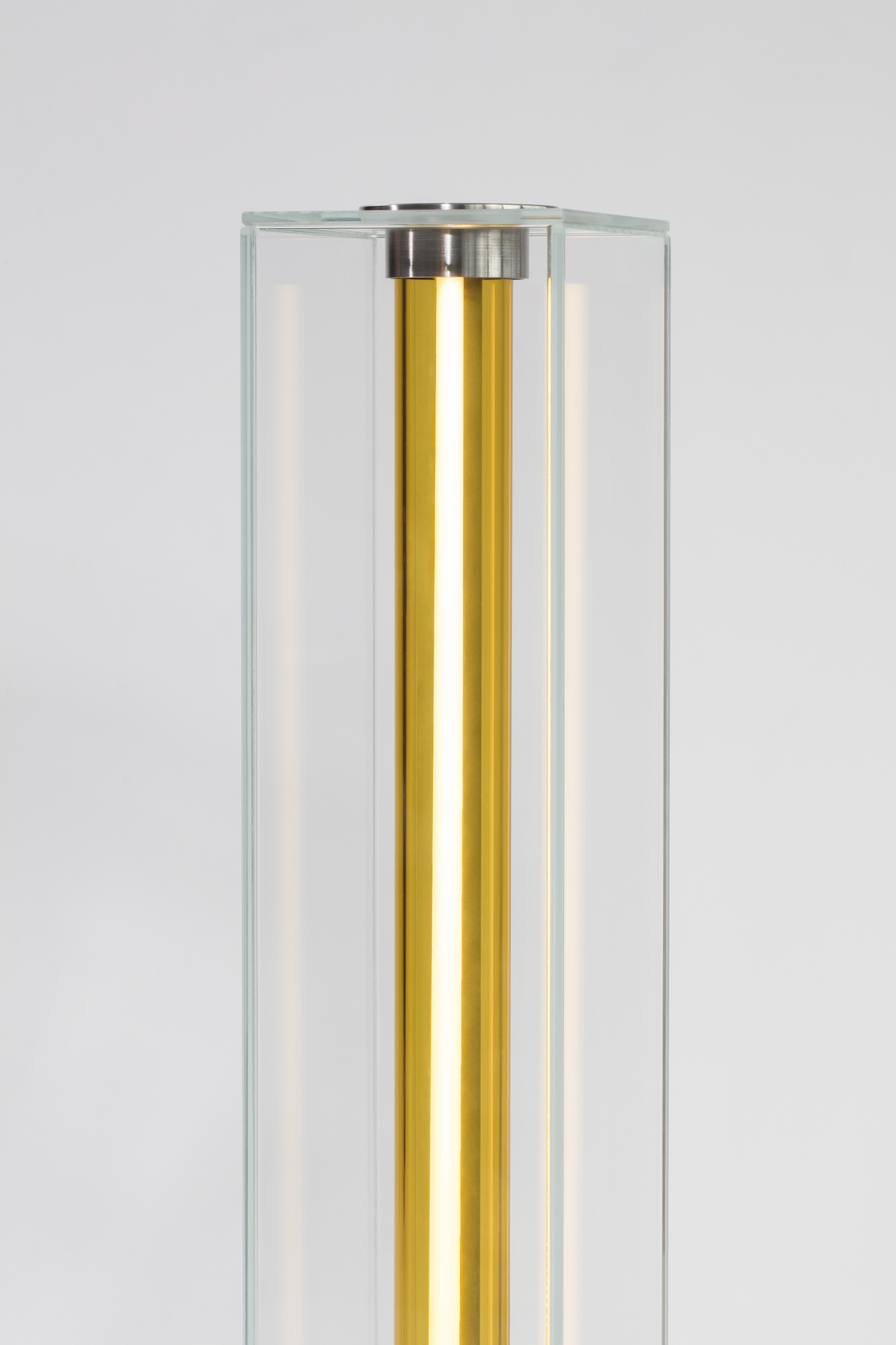 Inigo，Floor lamp，lamps and lanterns，Lighting tools，