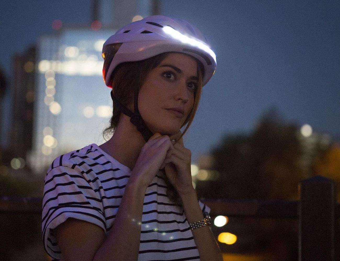 product design，intelligence，Lumos，Bicycle helmet，