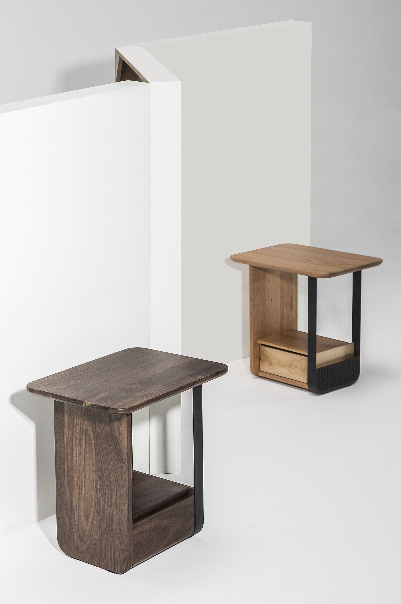 Furniture designer Ren Mengying，