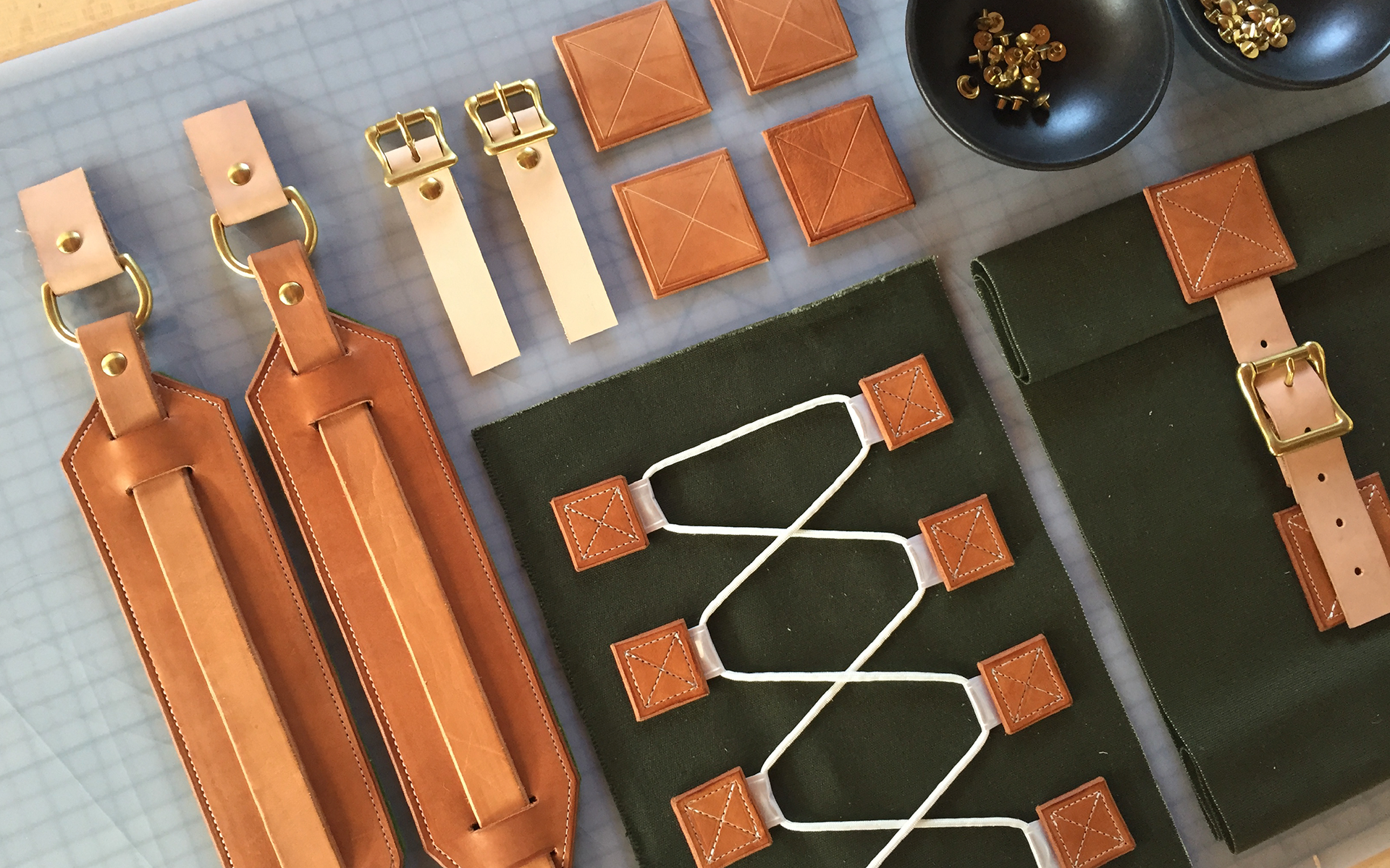 knapsack，desert，luxury，