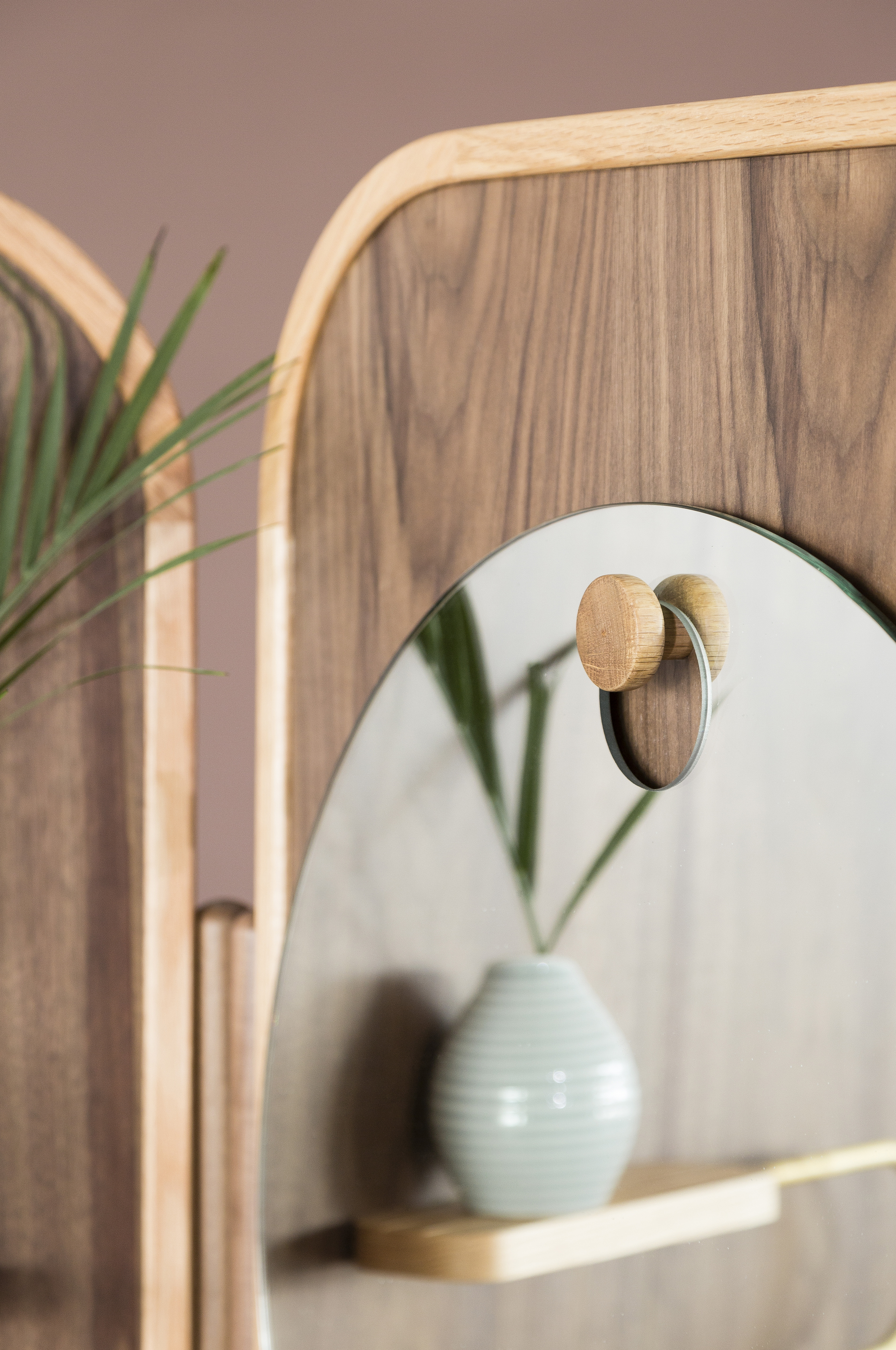 Furniture designer Ren Mengying，