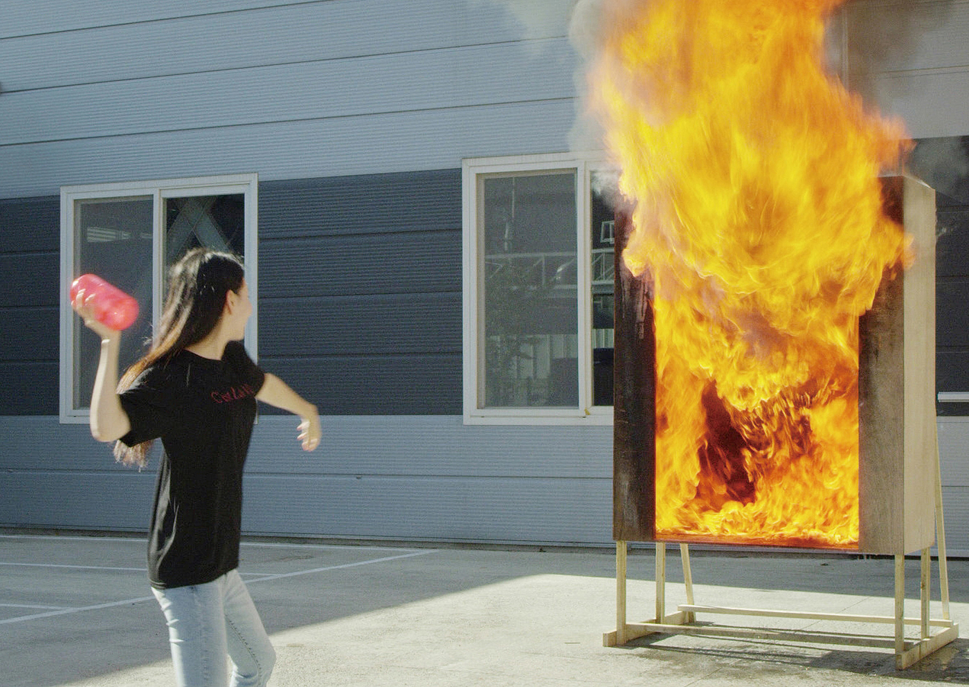 Cheil Worldwide，Fire Extinguisher，Abandonment，vase，