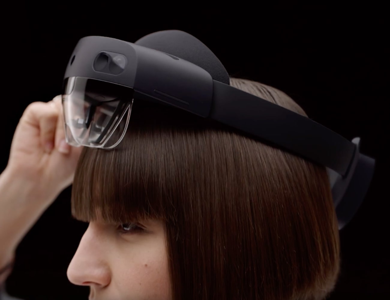 headset，Head wear，Headset，HoloLens 2，medical care，