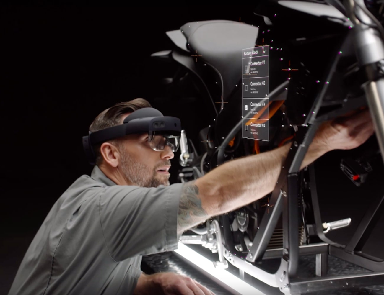 headset，Head wear，Headset，HoloLens 2，medical care，