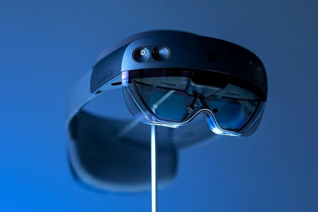 全息，MICROSOFT’S HOLOLENS，vr，