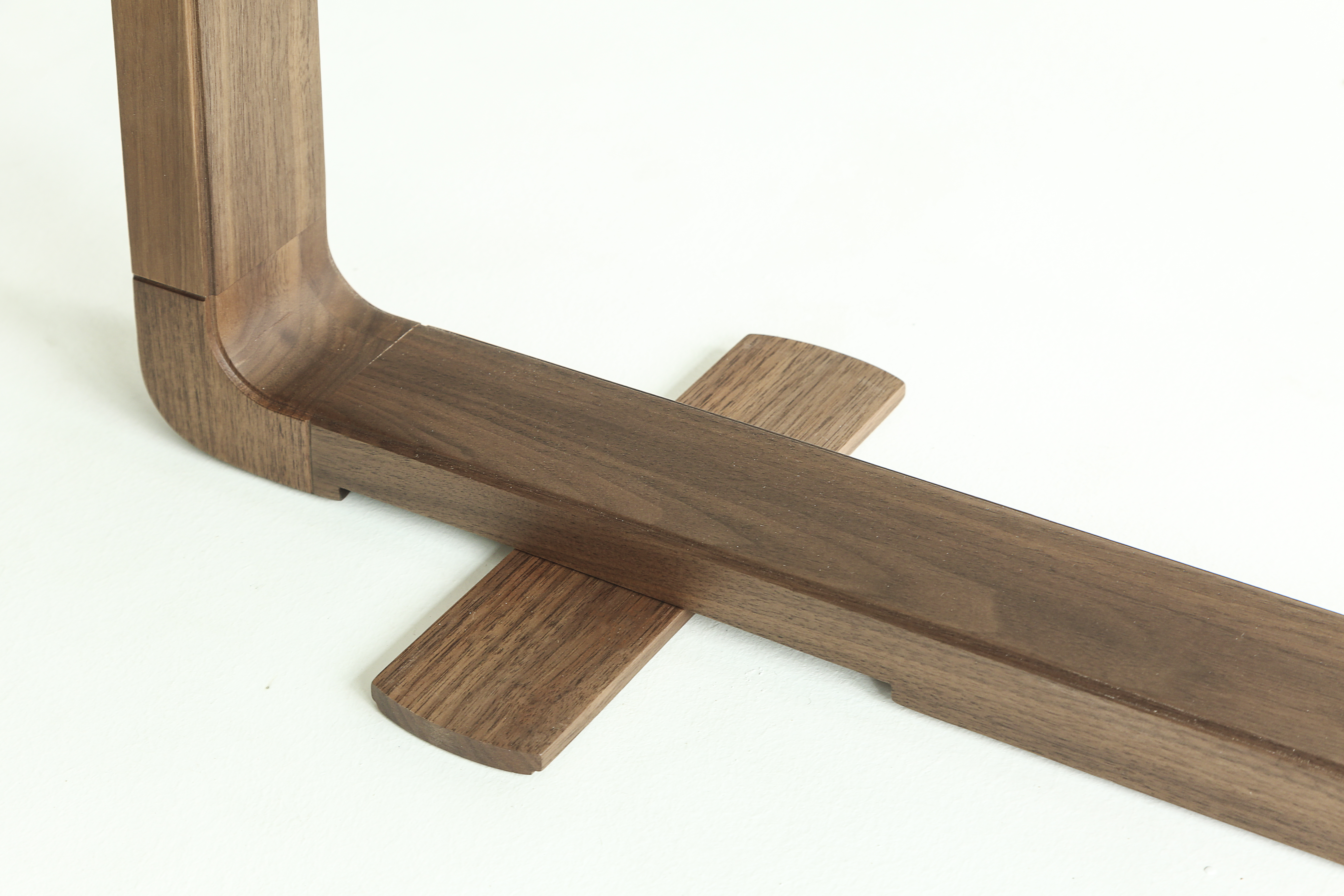 Furniture designer Ren Mengying，