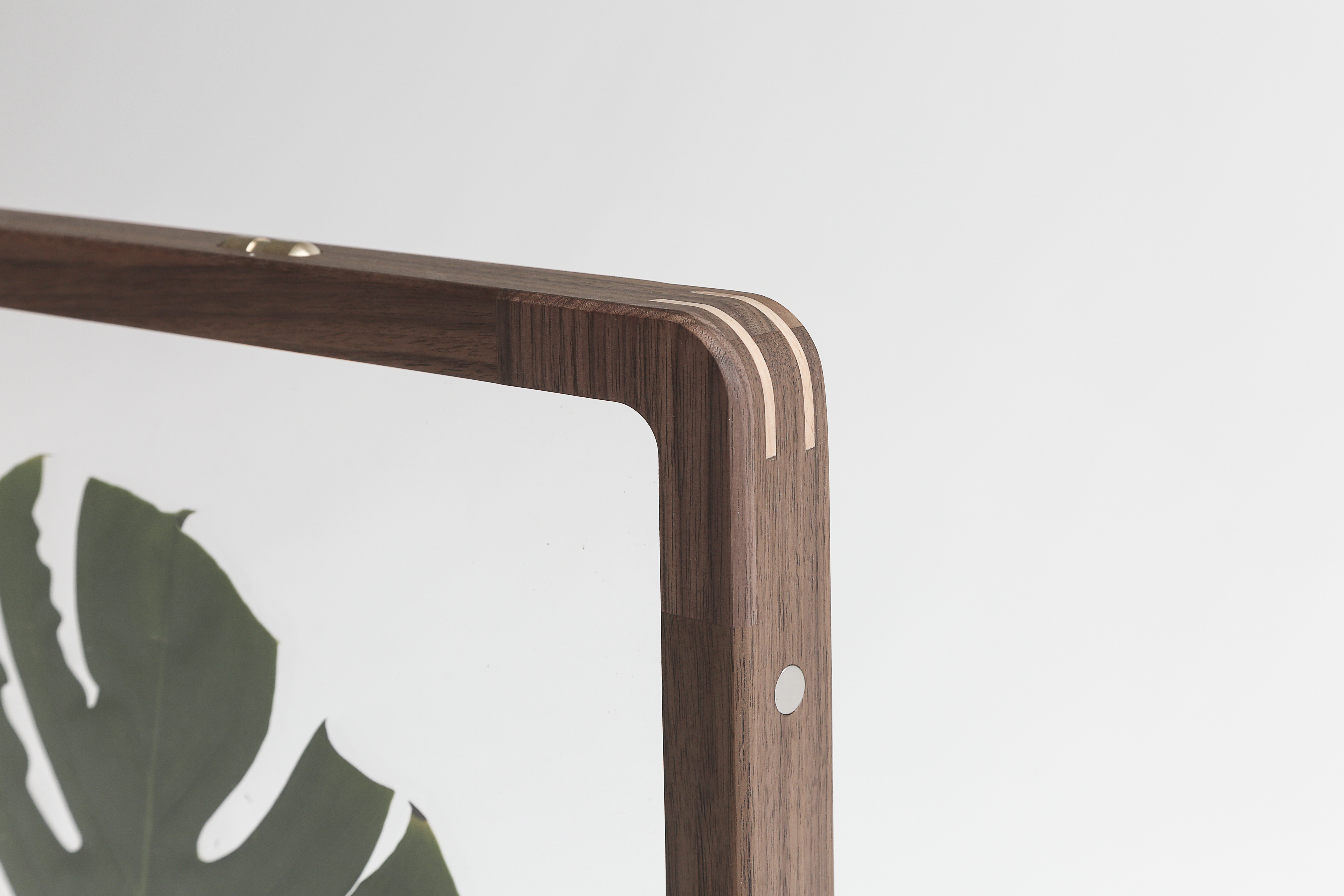 Furniture designer Ren Mengying，