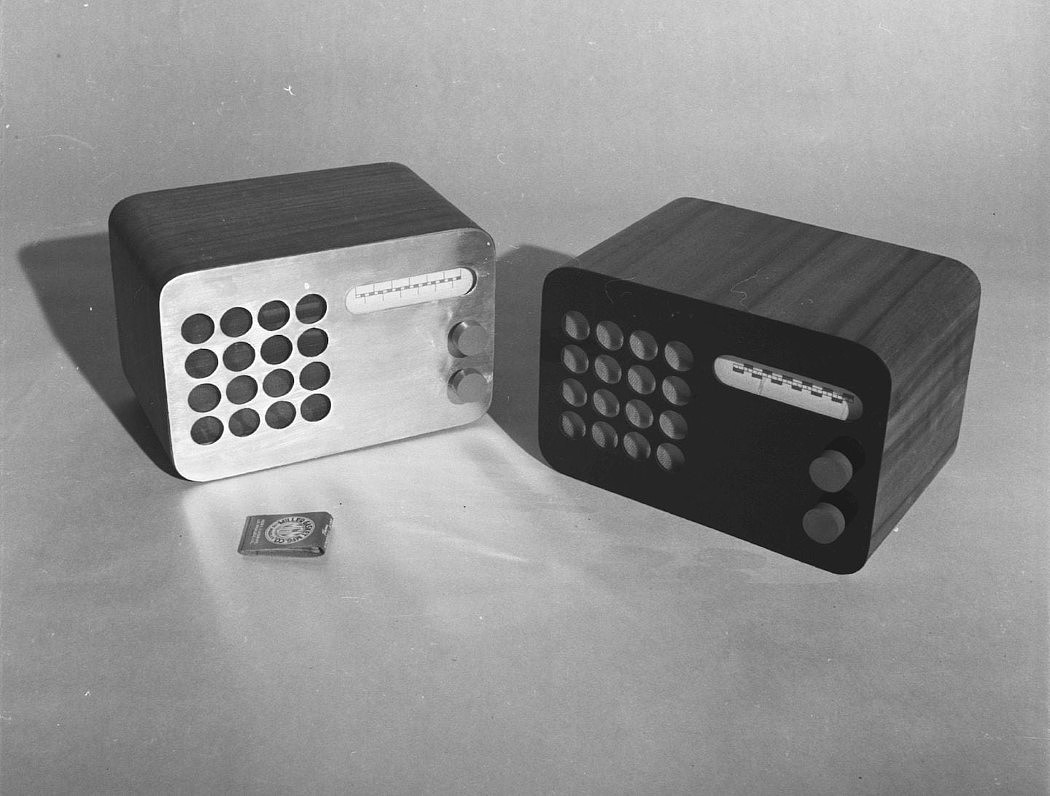 WIDTH，Radio Eames，radio，