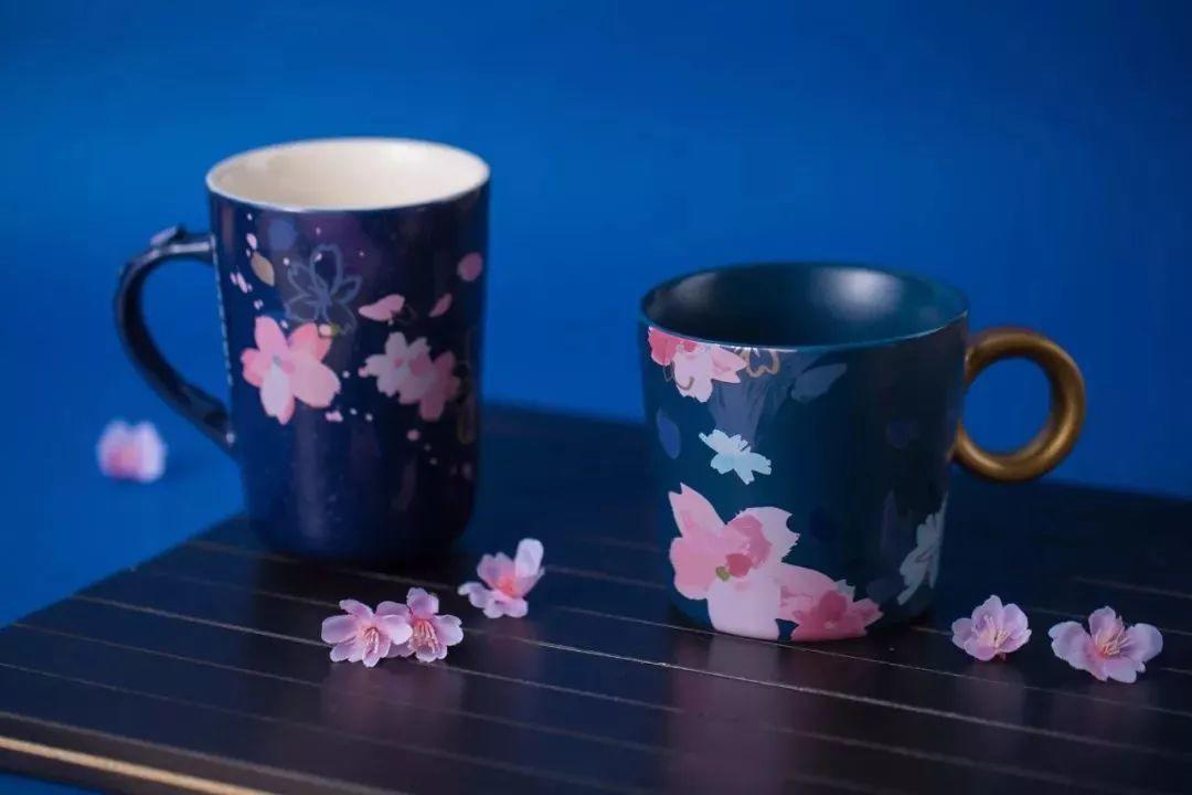 Starbucks，Restricted payment，cat paw cup，cherry blossoms，Pig cup，