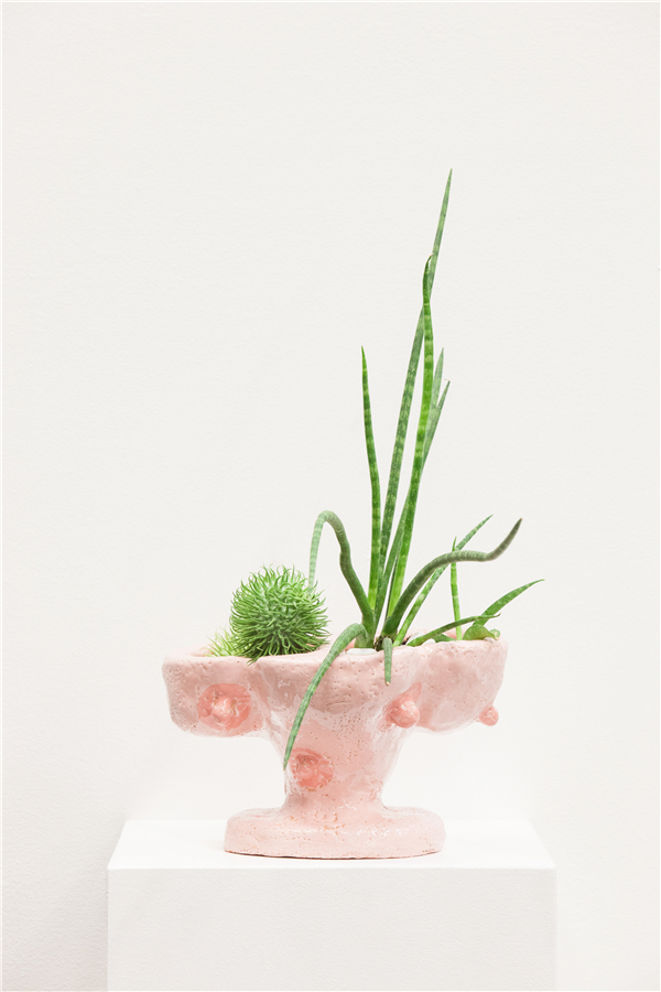 Nanna Kiil，thigh gap，vase，Nicole Nadeau，breast，