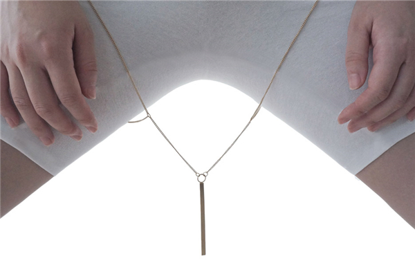 Nanna Kiil，thigh gap，vase，Nicole Nadeau，breast，