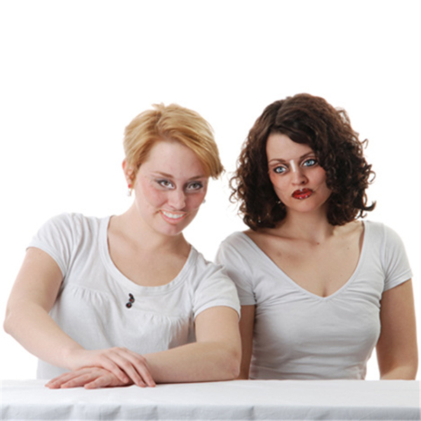 Nanna Kiil，thigh gap，vase，Nicole Nadeau，breast，