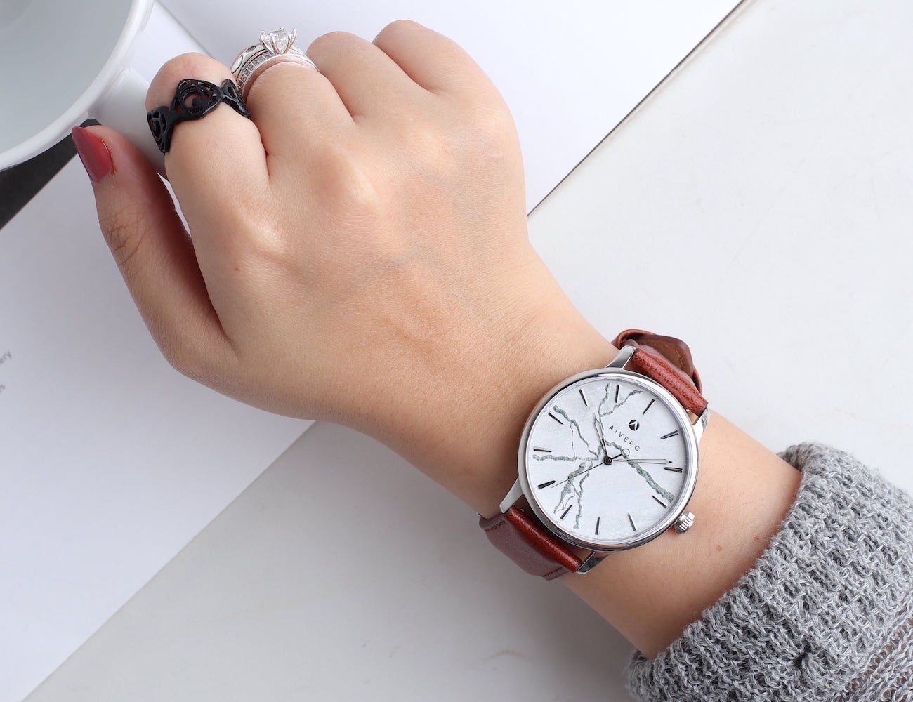 ornaments，Wristwatch，time，surface，Aiverc Modern Luxury，Aiverc，