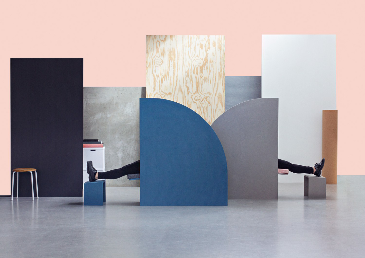 desk，Lamp design，Advanced grey，Young fashion，Interesting words，hommization，office equipment ，Office design，