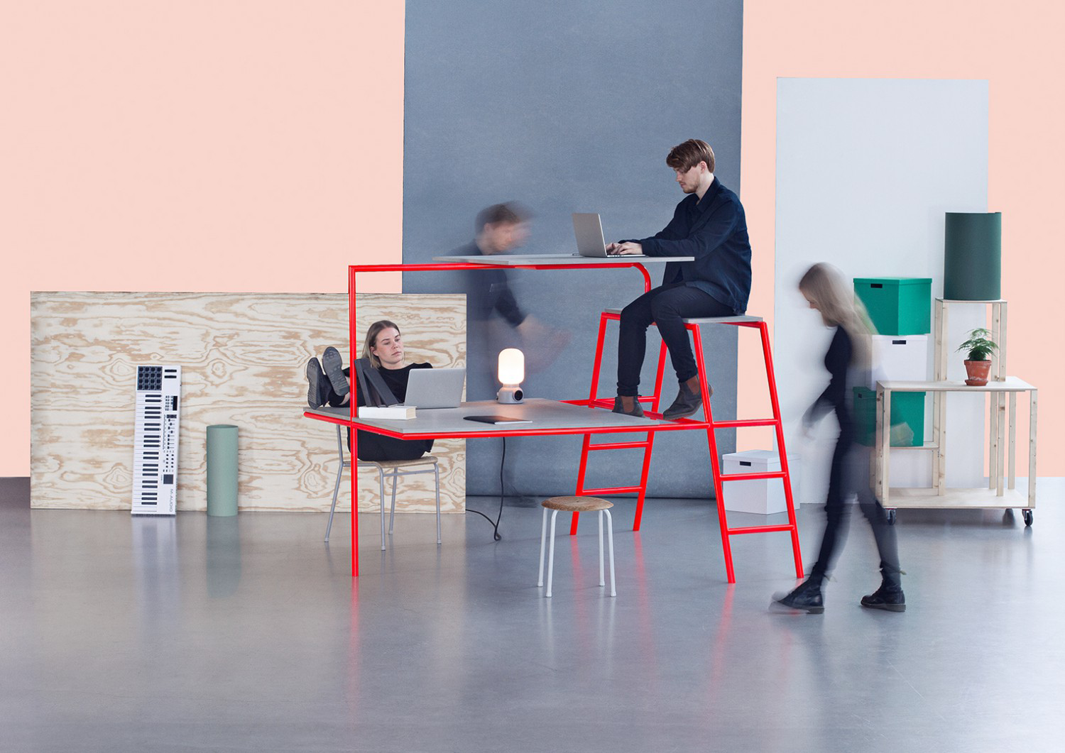 desk，Lamp design，Advanced grey，Young fashion，Interesting words，hommization，office equipment ，Office design，