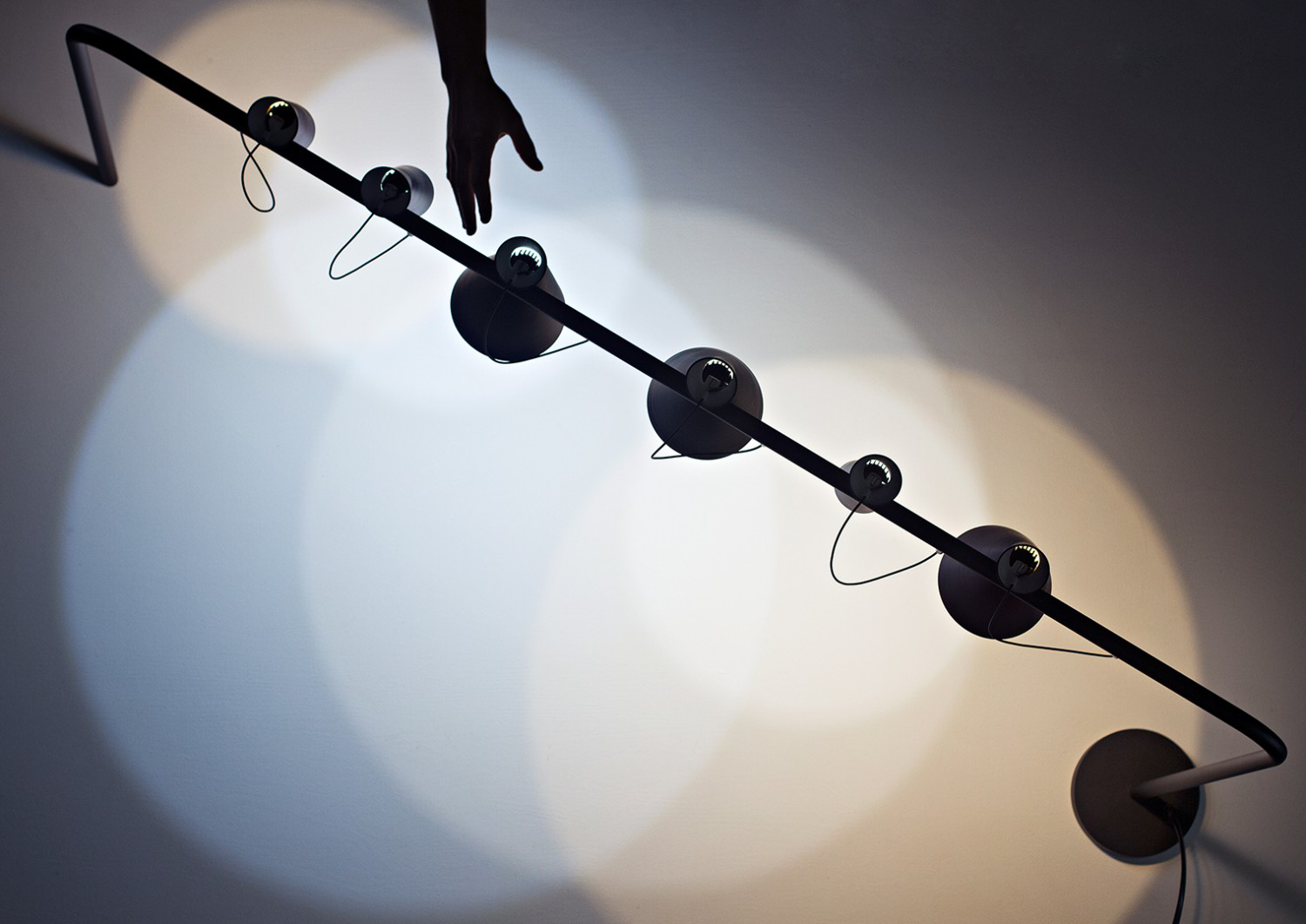 desk，Lamp design，Advanced grey，Young fashion，Interesting words，hommization，office equipment ，Office design，