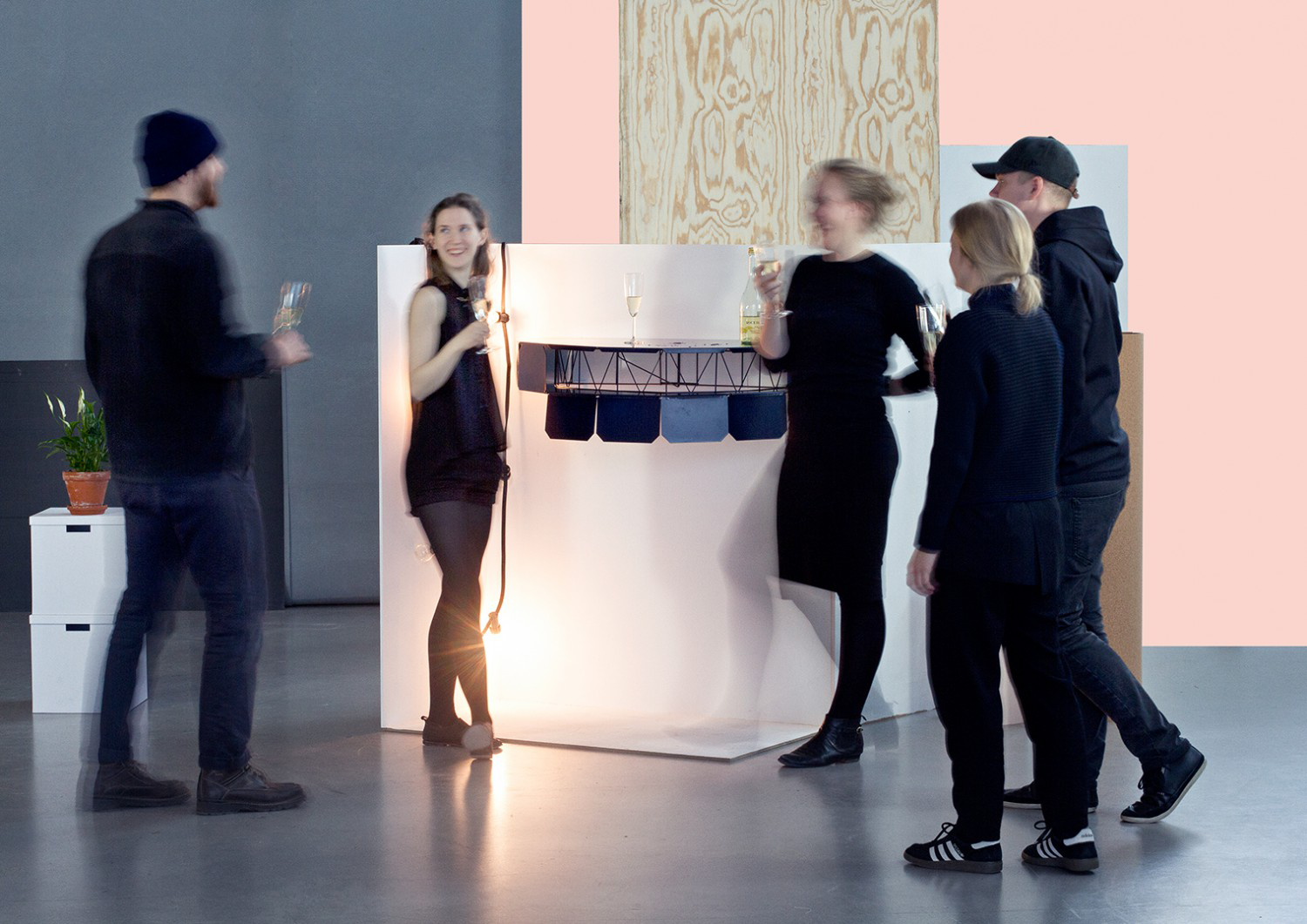 desk，Lamp design，Advanced grey，Young fashion，Interesting words，hommization，office equipment ，Office design，