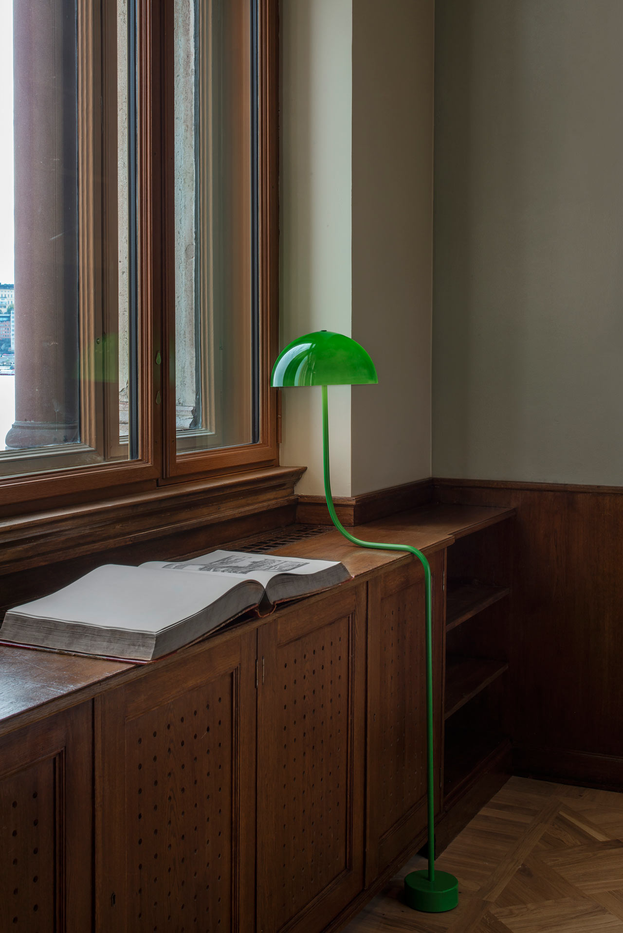 Curve for Zero，Desk lamp，lighting，Botany，Front，