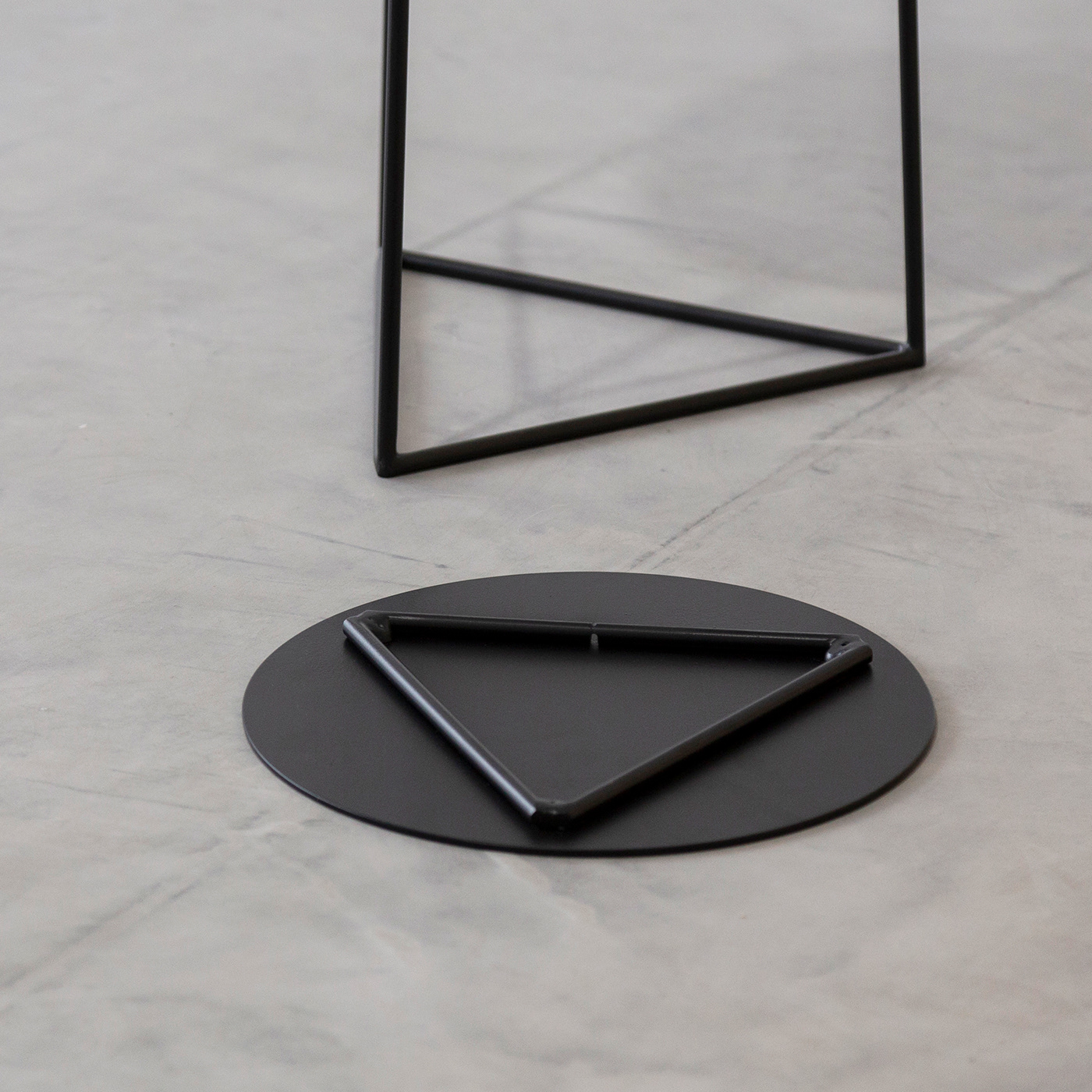 black，Botany，Flower rack，