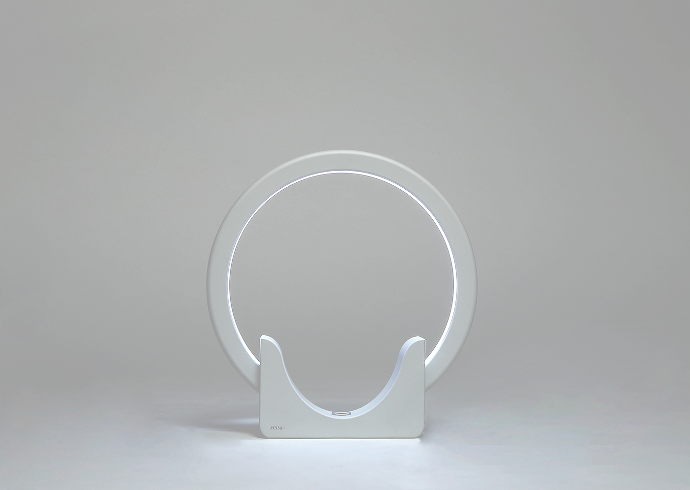 Desk lamp，lighting，white，RITUAL，X - FACTOR，