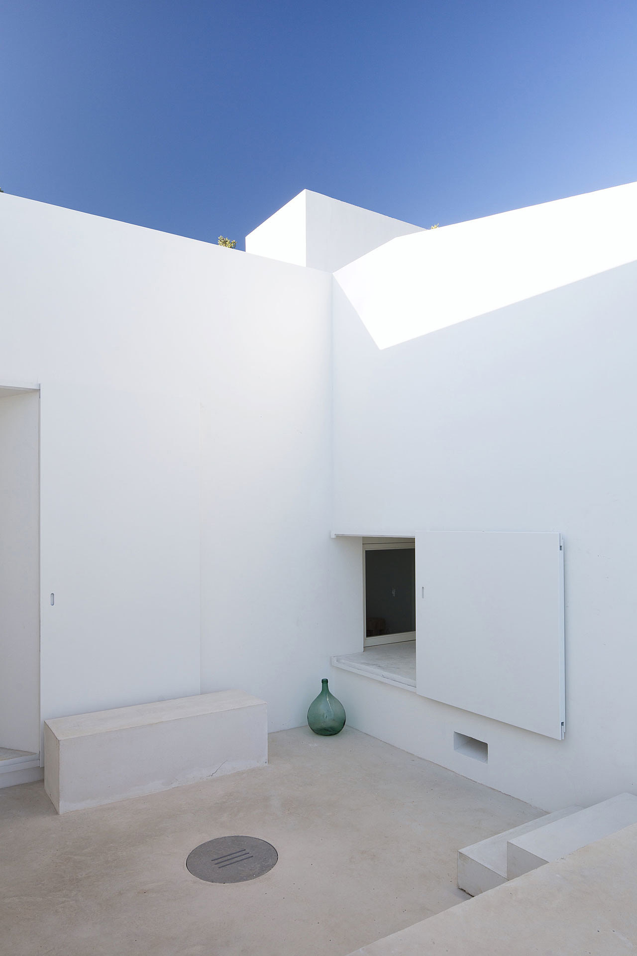 Minimalist，Casa Luum，villa，on vacation，