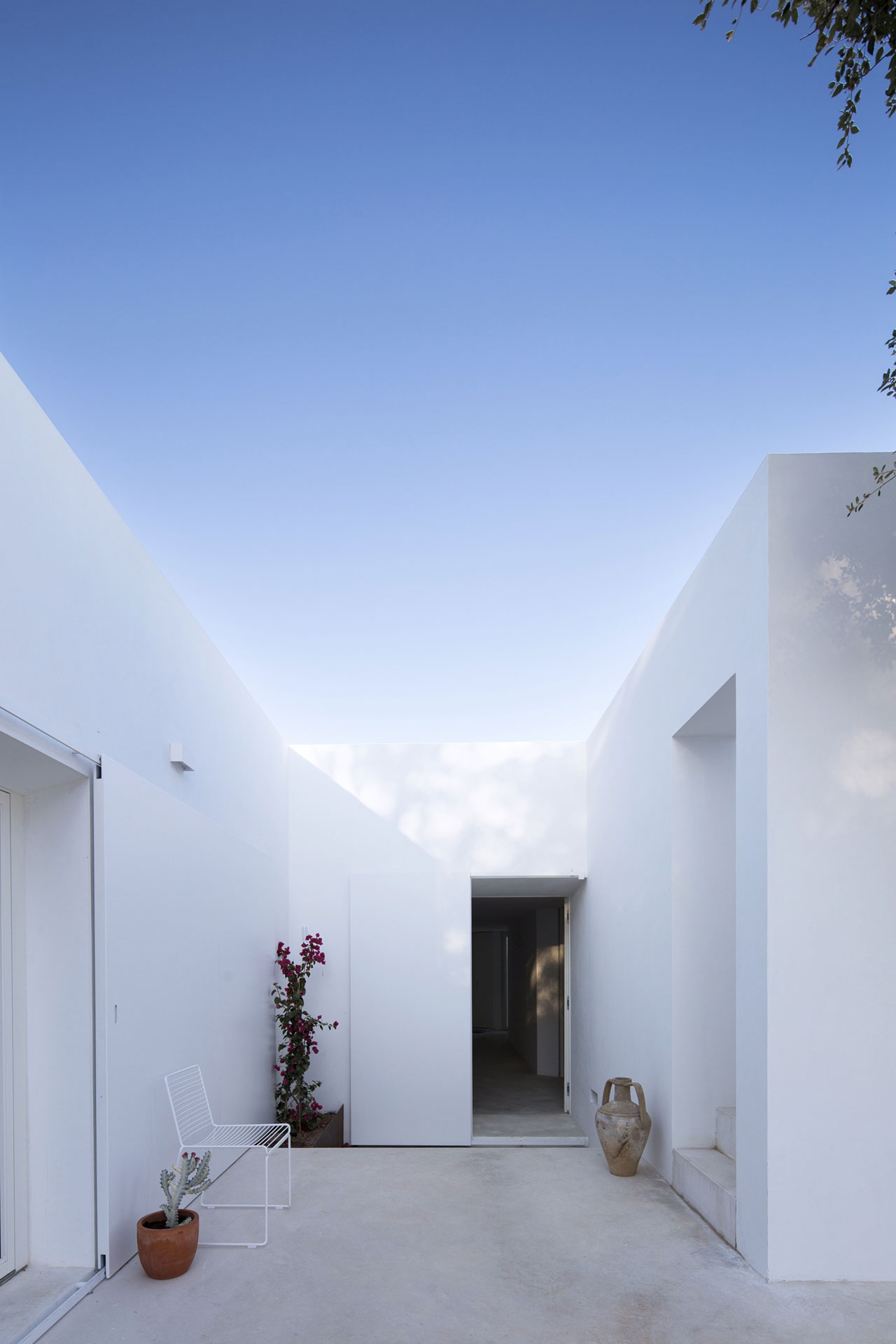 Minimalist，Casa Luum，villa，on vacation，