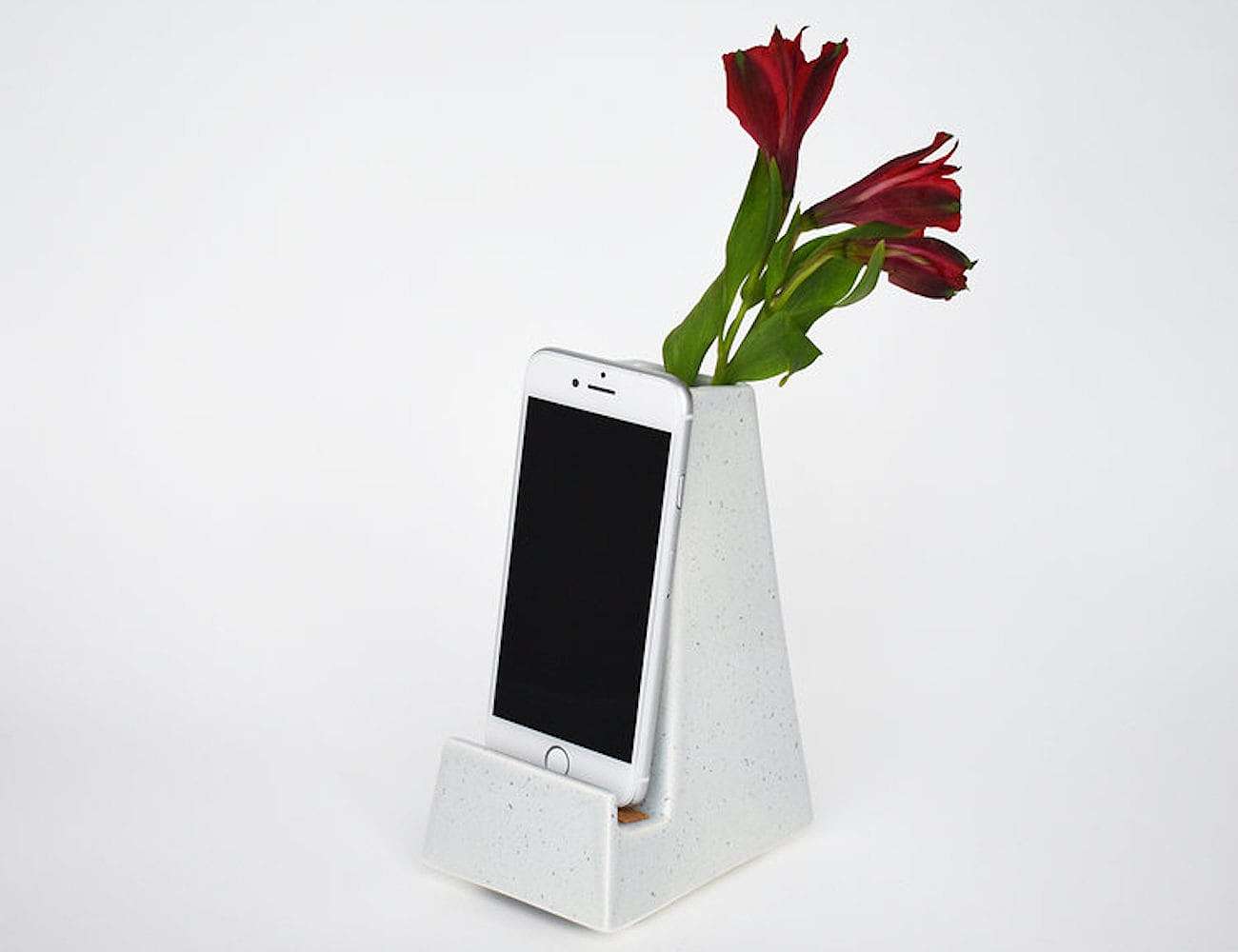 Mobile phone vase，charge，industrial design，