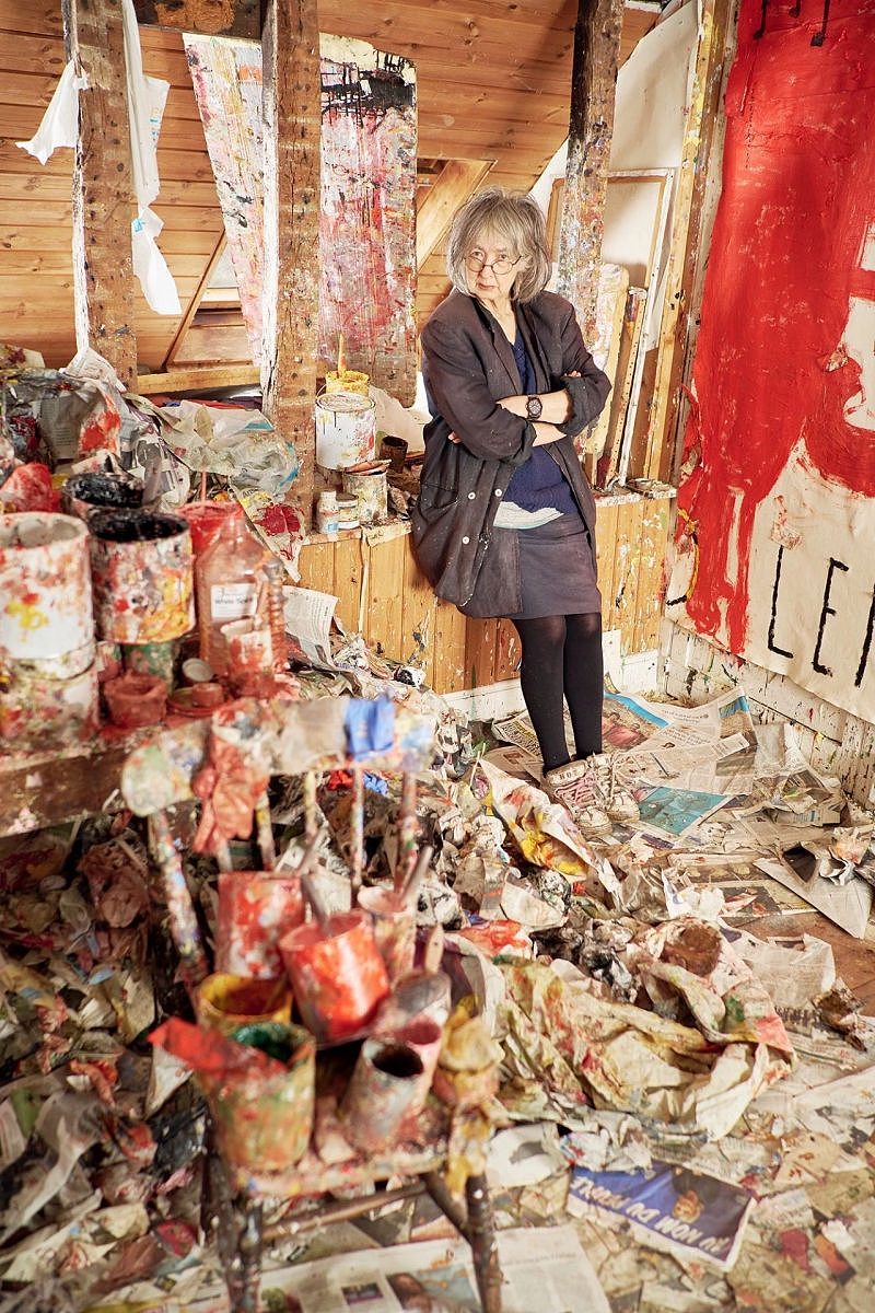 Rose Wylie，painting，britain，dad shoes，OBE Medal，