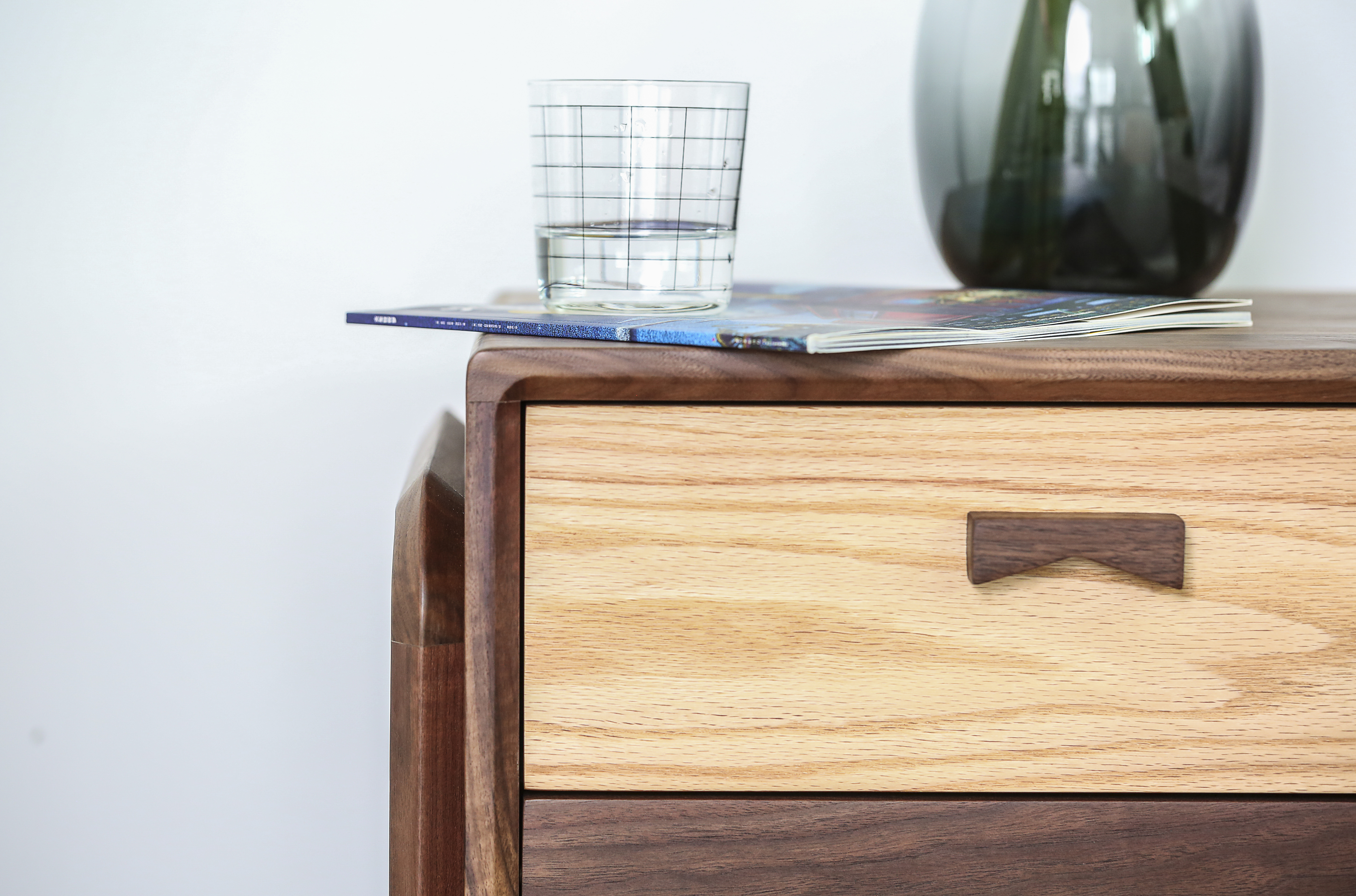 Furniture designer Ren Mengying，