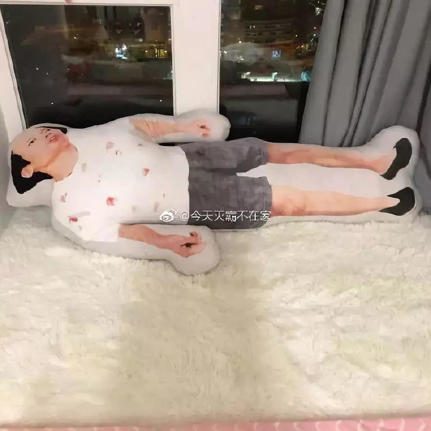 slipper，Maijiaxiu，Color changing ring，glove，Mobile phone shell，