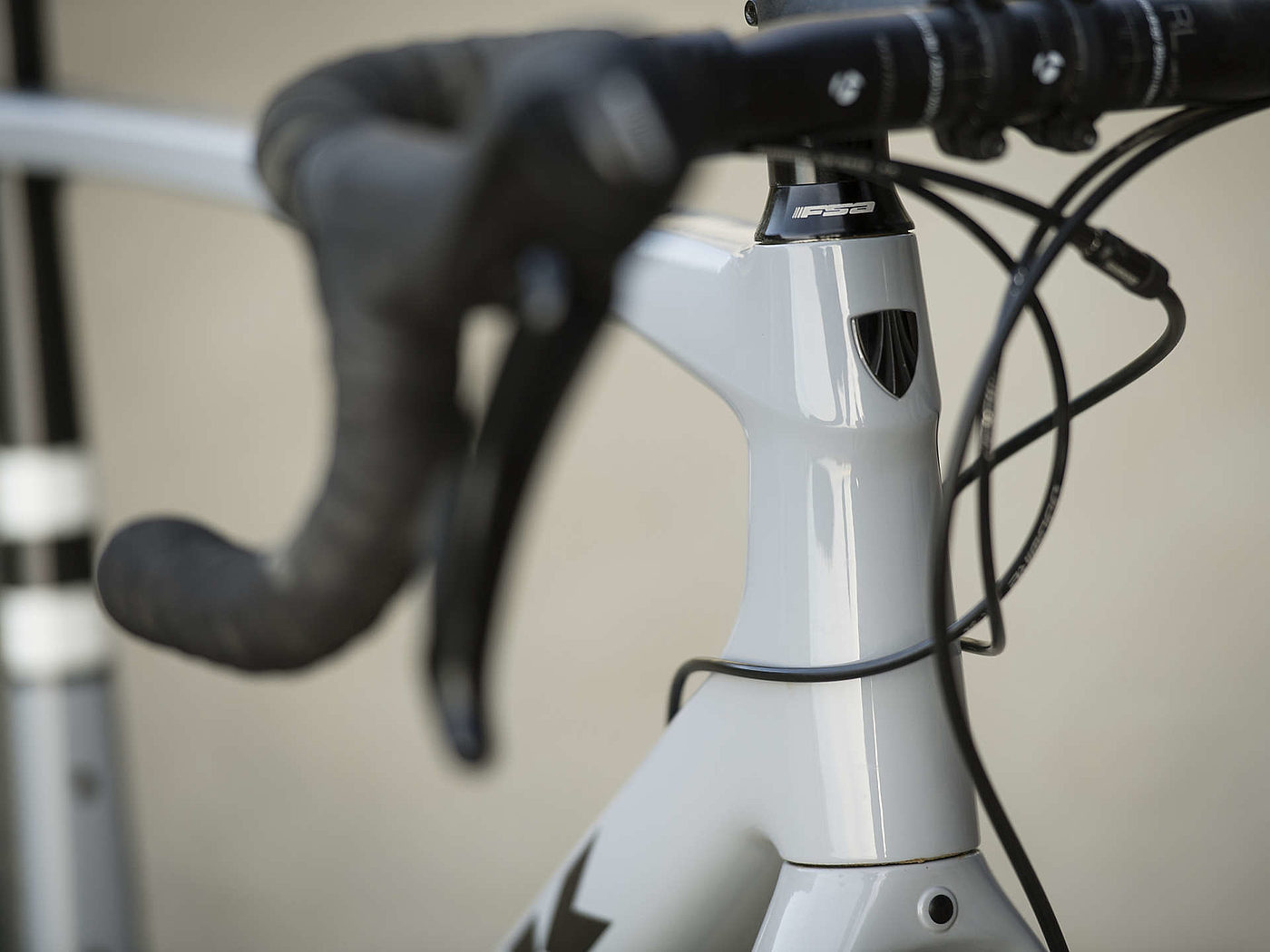 Bicycle，Road vehicle，
