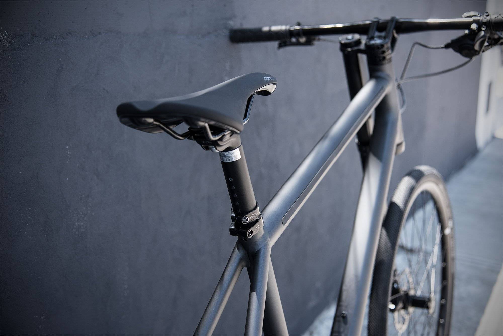 Bicycle，Road vehicle，