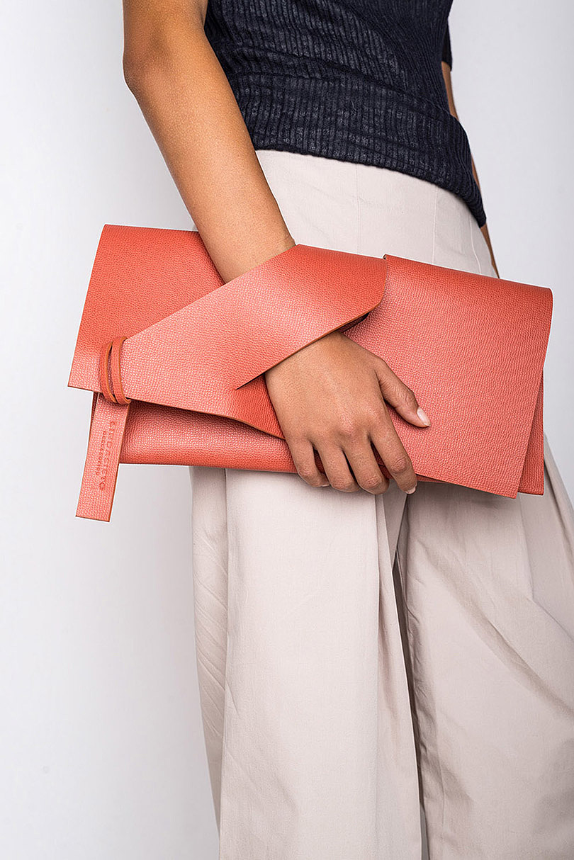product design，Female bag，Fashion brand，LINDASIETO，