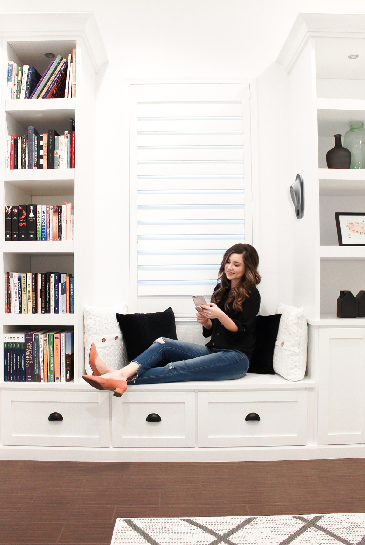 furniture，Desk lamp，wireless，multi-function，